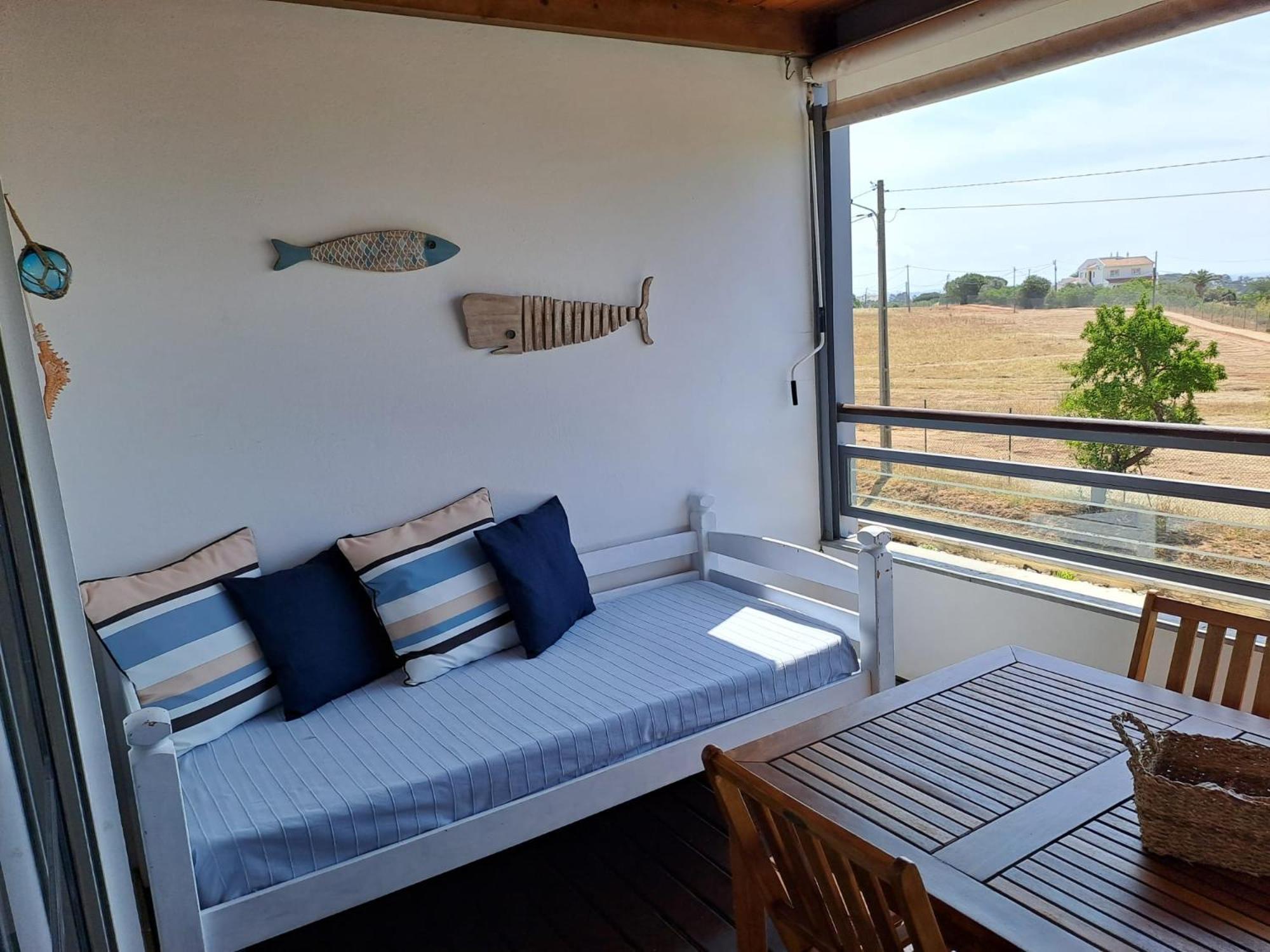 Sea View Apartment Near Meia Praia Beach In Lagos! Oda fotoğraf